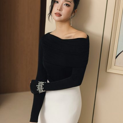 FAT7518 - High-quality, stretchy, off-the-shoulder sweater - Vantrexio