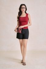 Cotton knitted shirt with round neck and ruffled waist