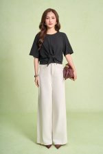 Cotton knitted t-shirt with short round neck, half sleeves, elastic hem and tie tie for styling