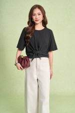 Cotton knitted t-shirt with short round neck, half sleeves, elastic hem and tie tie for styling
