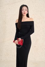 Fashionable off-the-shoulder, long-sleeved wool knitted T-shirt