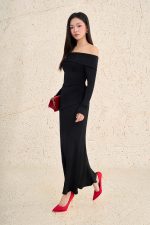 Fashionable off-the-shoulder, long-sleeved wool knitted T-shirt