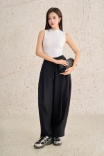Fashionable sleeveless high-neck cotton knitted T-shirt
