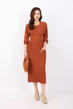 High-end crop top sweater with elastic waistband, wide V-neck, long sleeves, diagonal flap