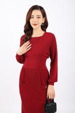 High-end crop top sweater with elastic waistband, wide V-neck, long sleeves, diagonal flap