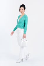 High-end fashion Cardigan sweater with stretchy fit and decorative stone buttons