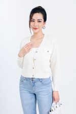 High-end fashion Cardigan sweater with stretchy fit and decorative stone buttons