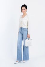High-end fashion Cardigan sweater with stretchy fit and decorative stone buttons