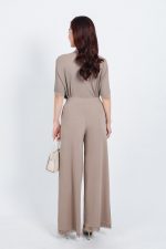 High-end fashion sweater with high collar and loose sleeves