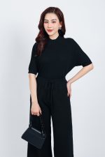 High-end fashion sweater with high collar and loose sleeves