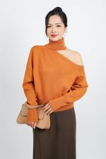 High-end fashion sweater with high neck, off-the-shoulder design