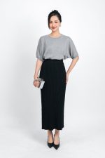 High-end fashion sweater with round neck and light puff sleeves