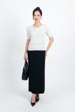 High-end fashion sweater with round neck and loose sleeves