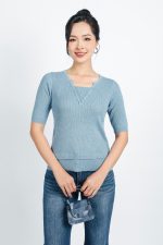 High-end fashion sweater with round neck and loose sleeves