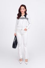 High-end fashion sweater with straight German collar and chest pattern, horizontal striped hem, elastic waistband, front closure
