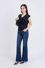 High-end fashion sweater with V-neck mesh vest and tight hem
