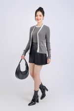 High-end fashionable wool coat with front button closure
