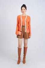 High-end fashionable wool coat with front button closure