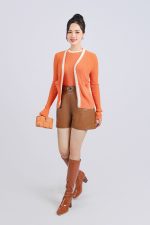 High-end fashionable wool coat with front button closure