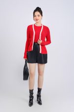 High-end fashionable wool coat with front button closure