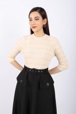 High-end sweater with round neck and loose sleeves