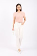 High-end sweater with twisted woven shape and round neck with light puffed sleeves