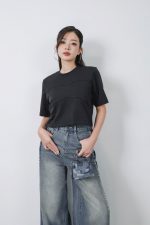 High-quality cotton t-shirt with round neck, crop top, and fashionable border