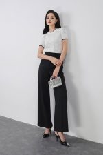High-quality knitted T-shirt in stretch wool fabric, round neck, short sleeves, stylish hem