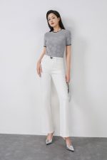 High-quality knitted T-shirt in stretch wool fabric, round neck, short sleeves, stylish hem