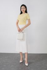 High-quality knitted T-shirt in stretch wool fabric, round neck, short sleeves, stylish hem