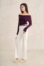 High-quality ribbed wool sweater with fashionable off-the-shoulder design