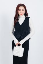 High quality soft wool gilet jacket with front button closure