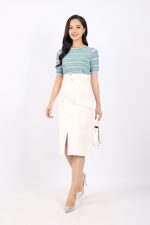 High quality sweater with round neck and elastic waistband
