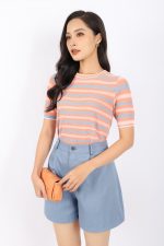 High quality sweater with round neck and elastic waistband
