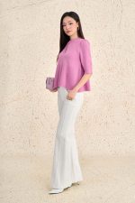 High-quality sweater with round neck, half sleeves and fashionable stylized body