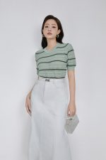 High-quality sweater with round neck, short sleeves, fashionable elastic hem