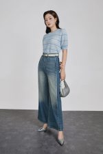 High-quality sweater with round neck, short sleeves, fashionable elastic hem