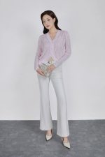 High-quality thin wool fabric sweater with V-neck slit and fashionable stone buttons