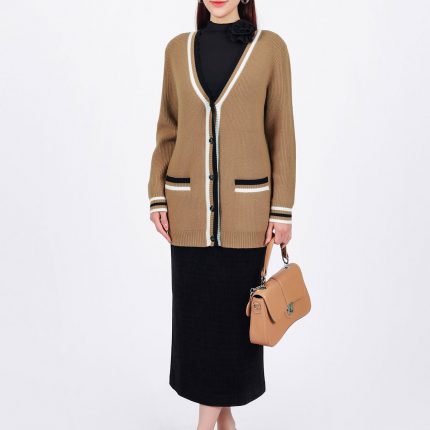 High-quality wool cardigan with deep V-neck and fashionable striped pockets