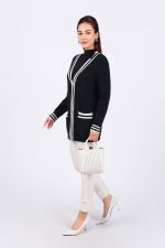 High-quality wool cardigan with deep V-neck and fashionable striped pockets
