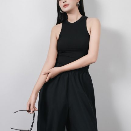High quality wool knitted T-shirt with fashionable sleeveless round neck shape