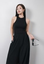 High quality wool knitted T-shirt with fashionable sleeveless round neck shape