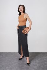 High quality wool knitted T-shirt with fashionable sleeveless round neck shape