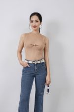 High-quality wool knitted T-shirt with high neckline and chest attached to fashion accessories