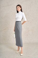 High-quality wool sweater with round neck and fashionable stone embellished body with stylish pockets