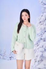 High-quality wool sweater with round neck and stylish stone embellished body with stylish pockets