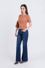 High-quality woven sweater with plaid pattern and short sleeves