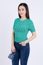 High-quality woven sweater with plaid pattern and short sleeves
