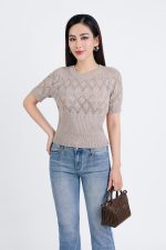 High-quality woven sweater with plaid pattern and short sleeves