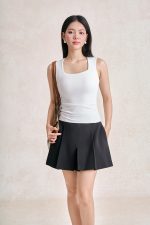 Knitted T-shirt with square neck and flared waist